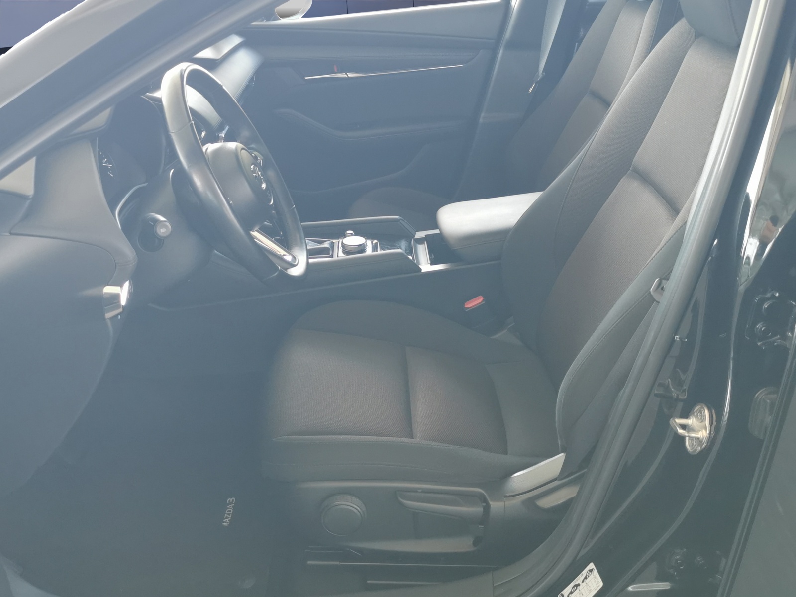 MAZDA 3 Hatchback 2.0 150 Ambition Plus-image-9
