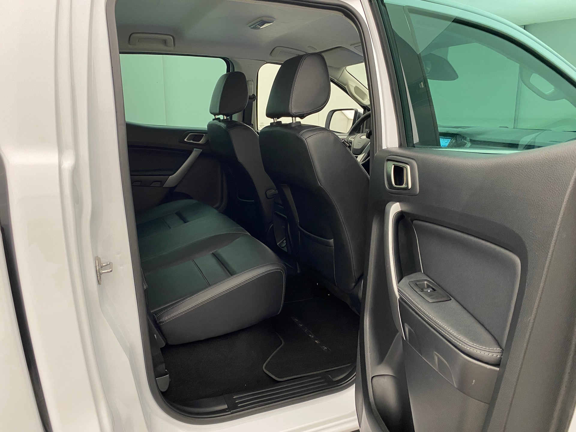 FORD Ranger 2.0TDCi Limited-image-12