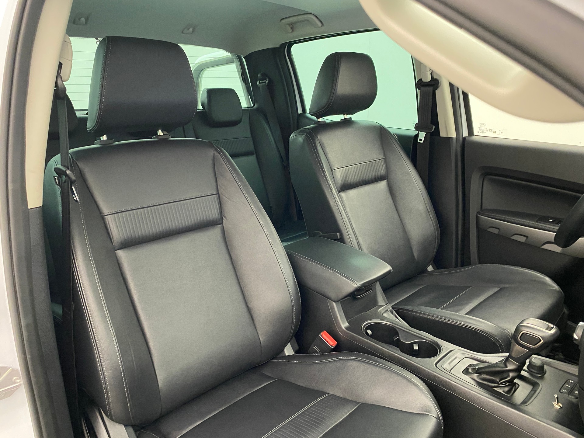 FORD Ranger 2.0TDCi Limited-image-10