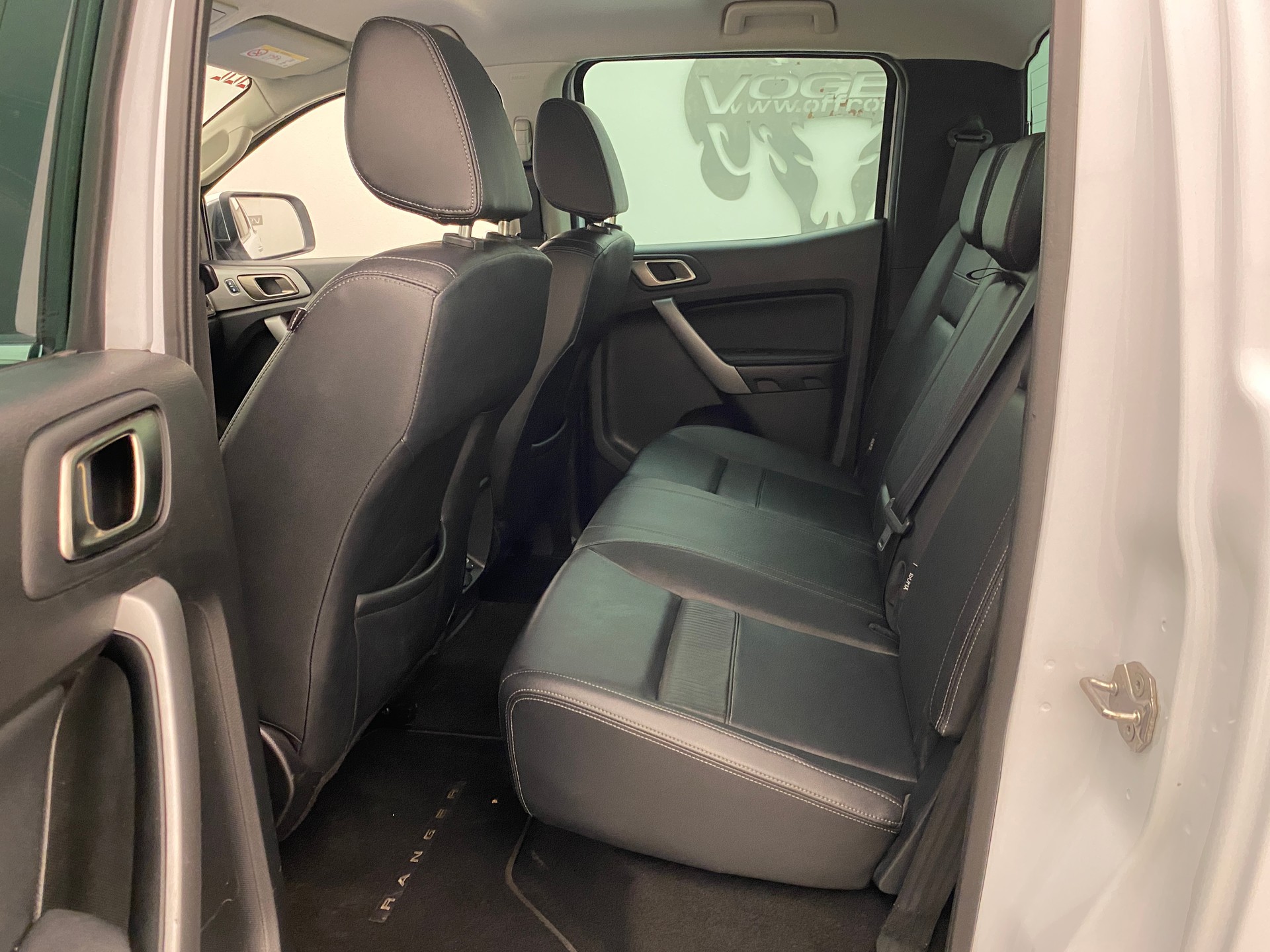 FORD Ranger 2.0TDCi Limited-image-13