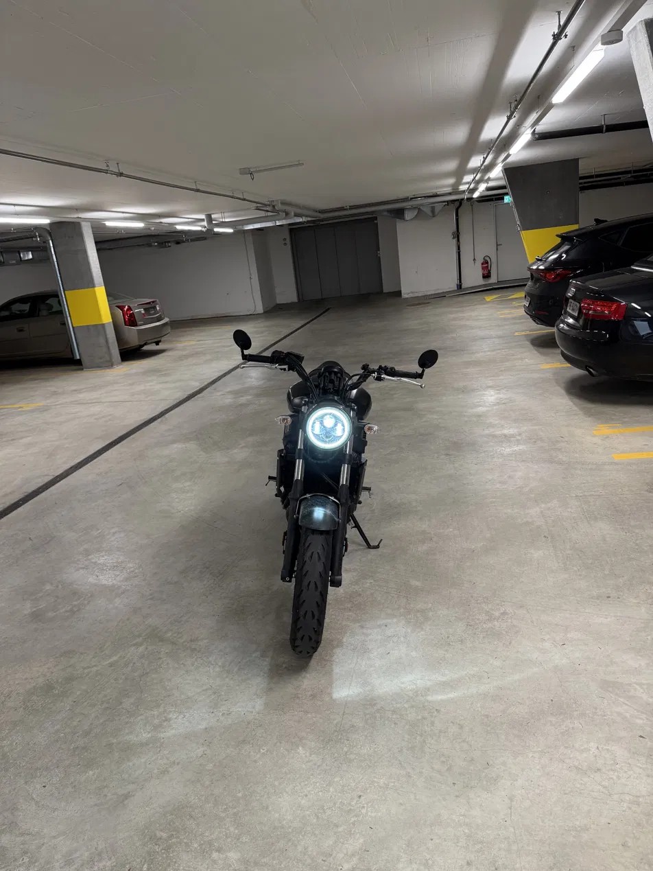 YAMAHA XSR 700-image-1