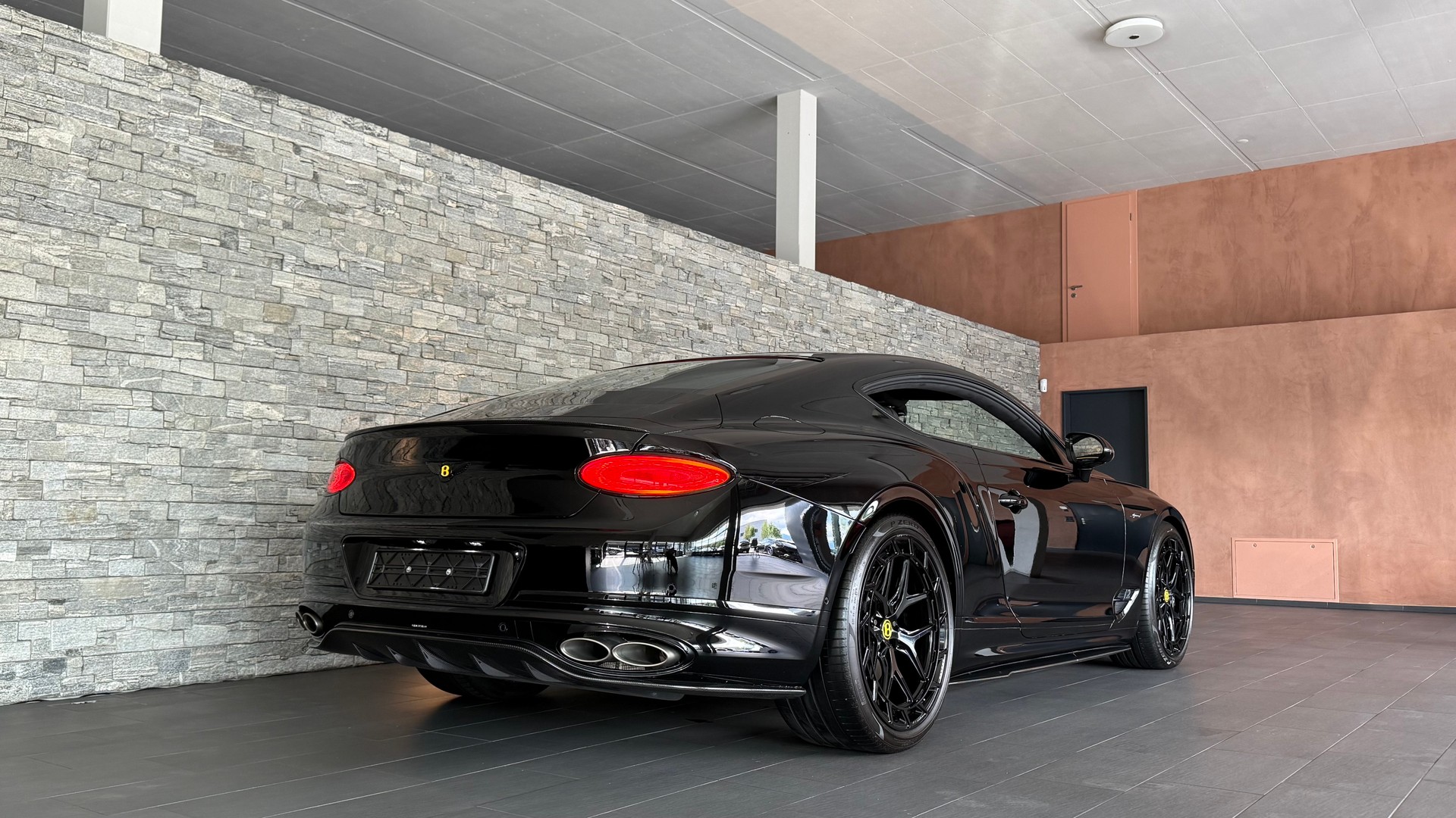 BENTLEY Continental GT 6.0 W12 Speed-showroom-element-1
