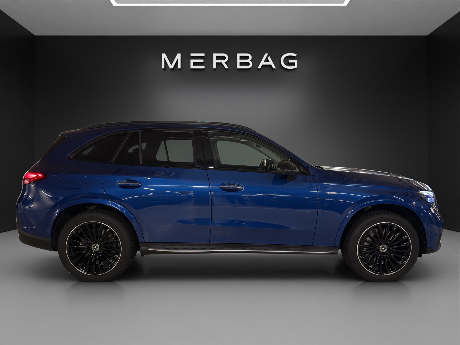 MERCEDES-BENZ GLC 300 e 4Matic 9G-Tronic-image-3