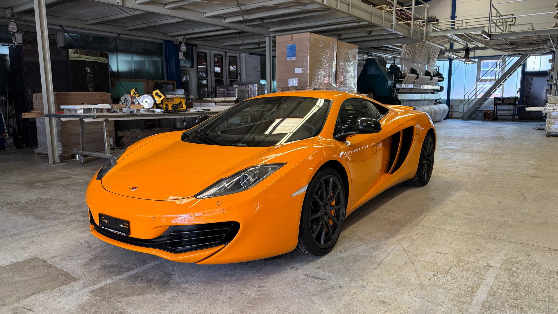 McLAREN 12C