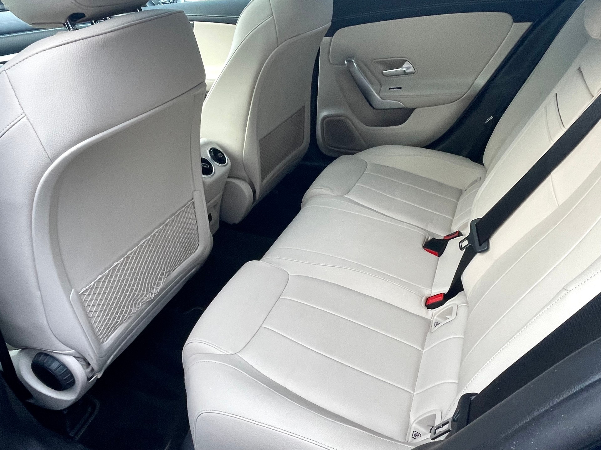MERCEDES-BENZ CLA 220 d 4Matic Style 8G-DCT-image-5