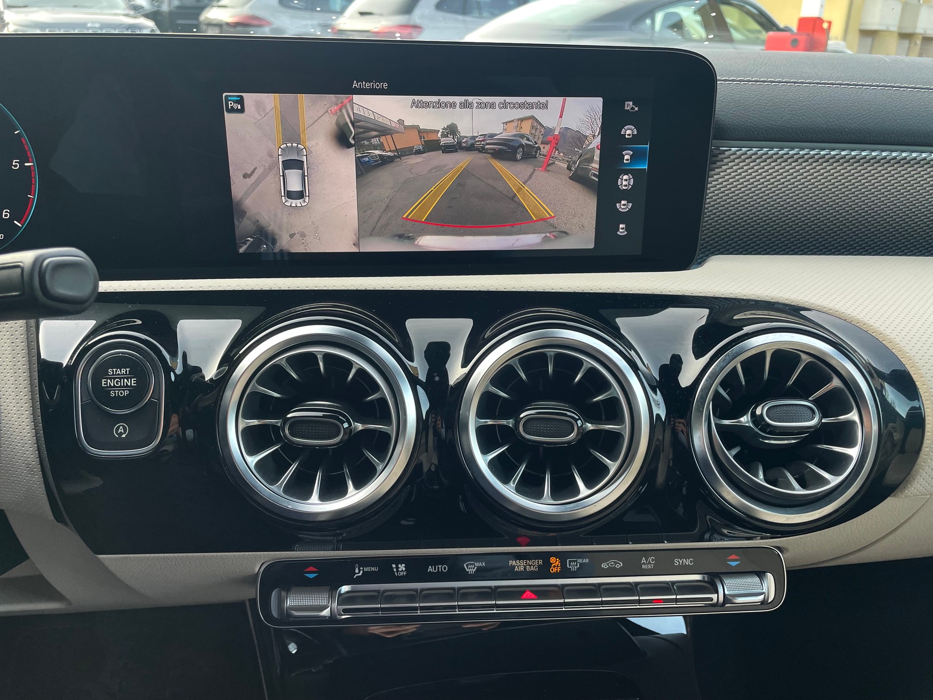 MERCEDES-BENZ CLA 220 d 4Matic Style 8G-DCT-image-3