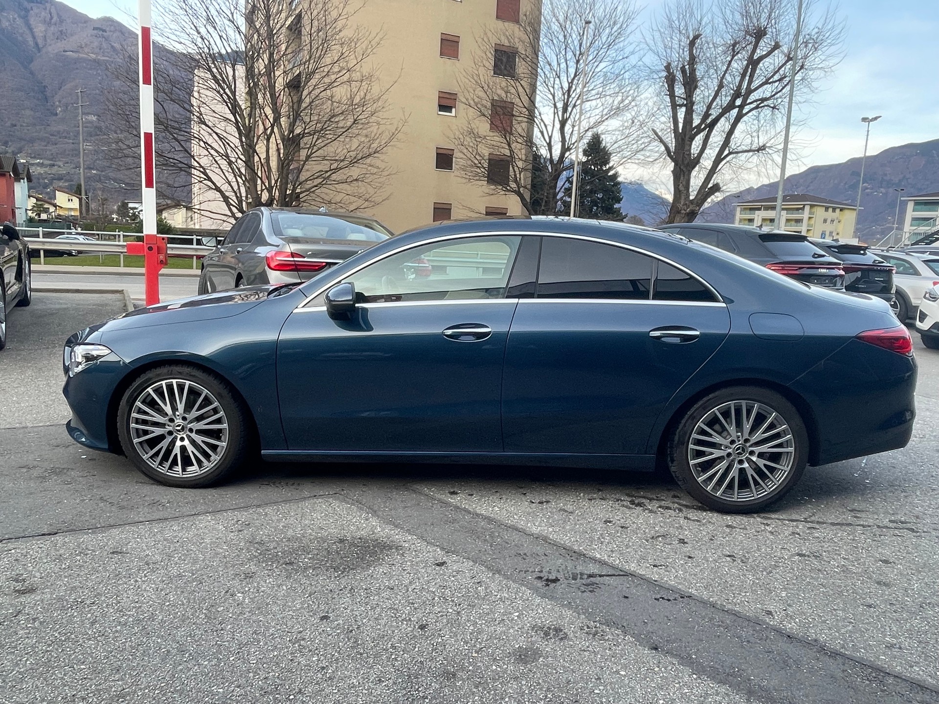 MERCEDES-BENZ CLA 220 d 4Matic Style 8G-DCT-image-7