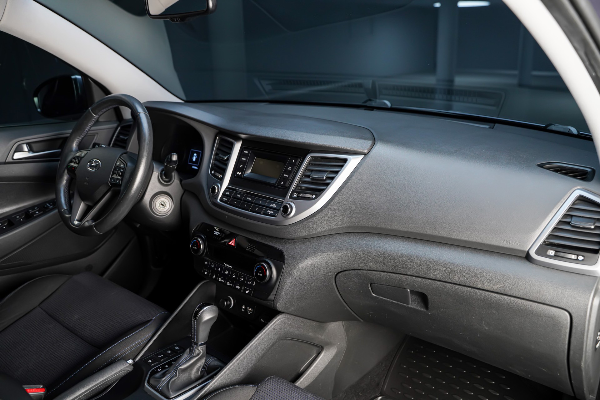 HYUNDAI Tucson 2.0 GDI 4x4 Automatic-image-16