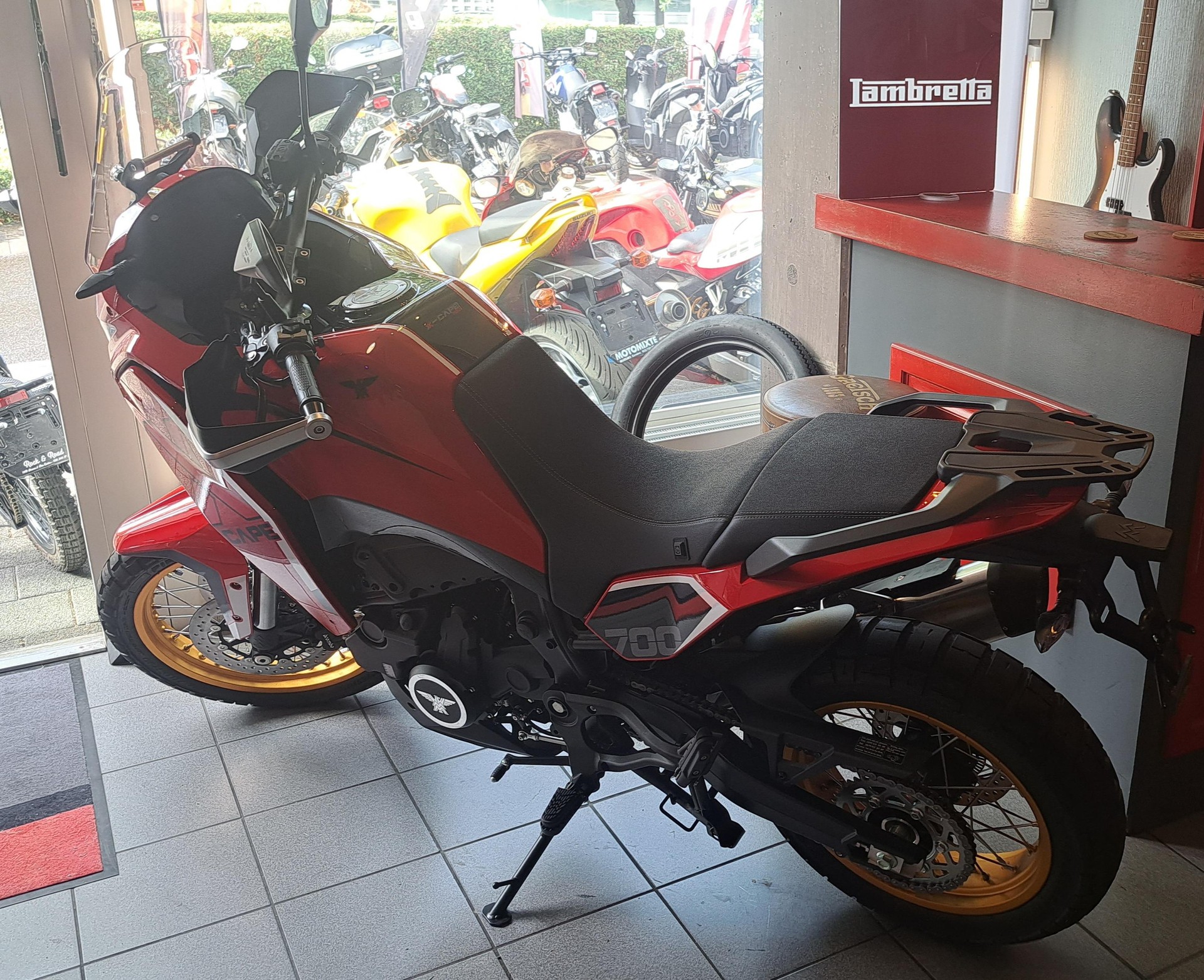 MOTO MORINI X-CAPE 700-image-6