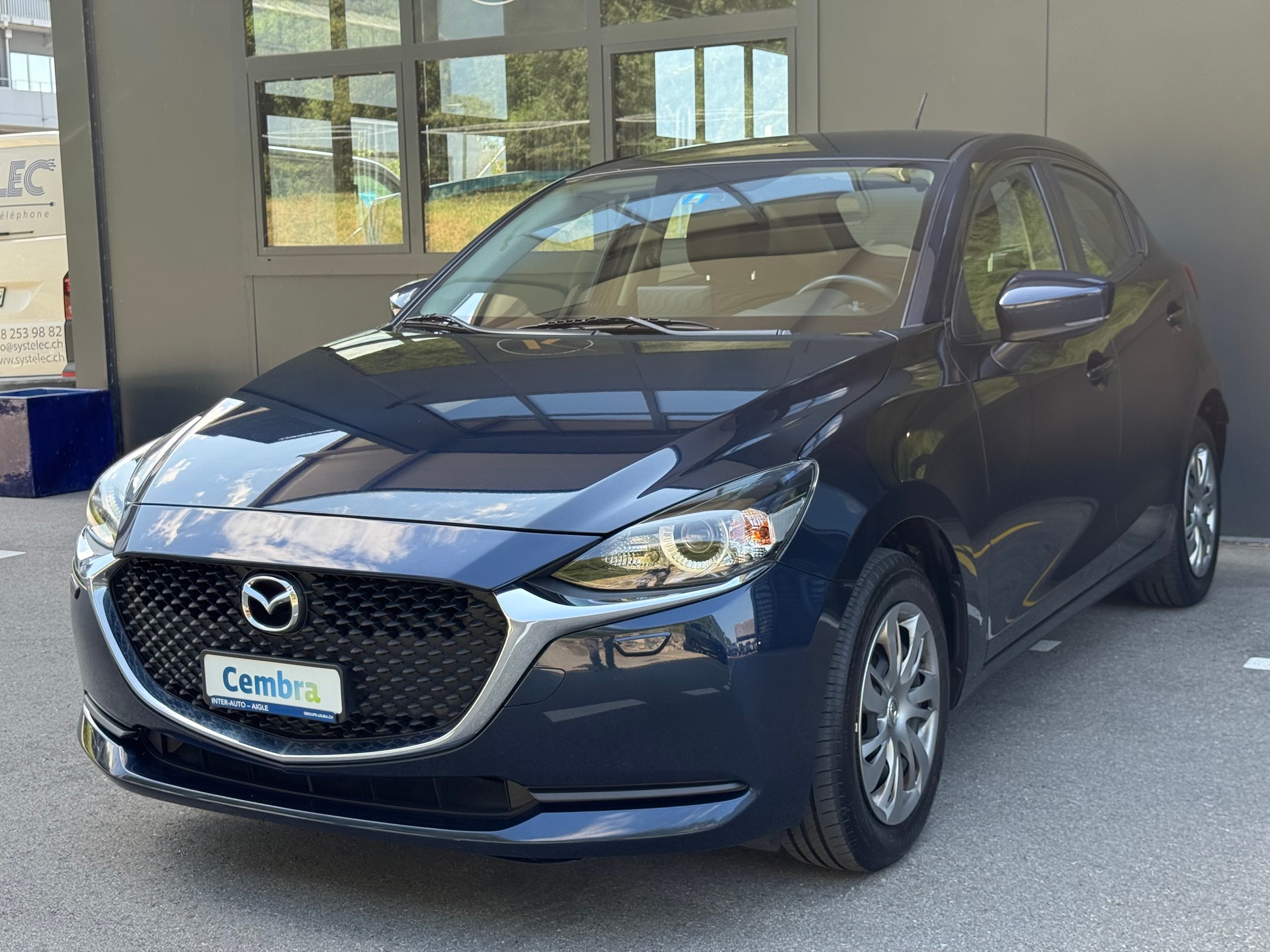 MAZDA 2 SKYACTIV-G 90 Ambition Automat-showroom-element-1