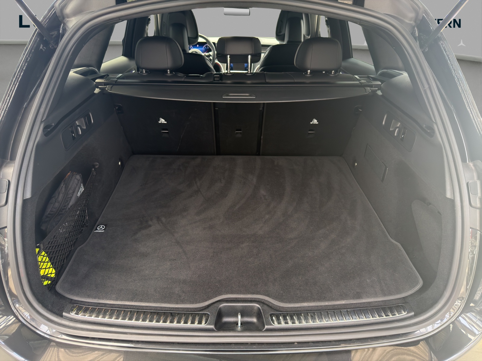 MERCEDES-BENZ GLC 220 d 4Matic 9G-Tronic-image-12
