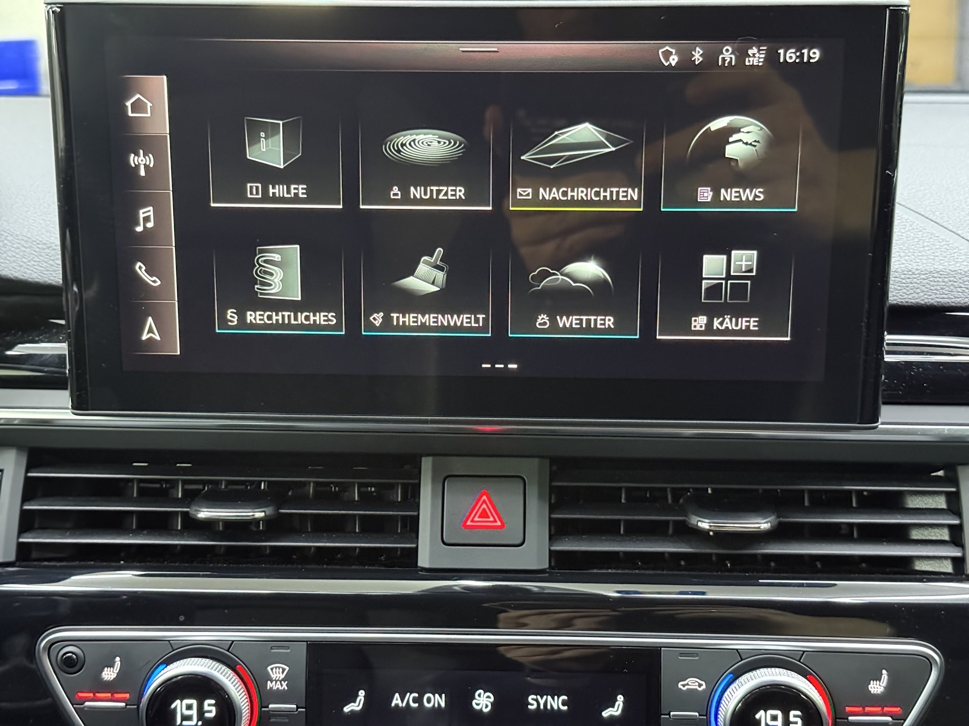 AUDI RS4 Avant quattro tiptronic-image-24