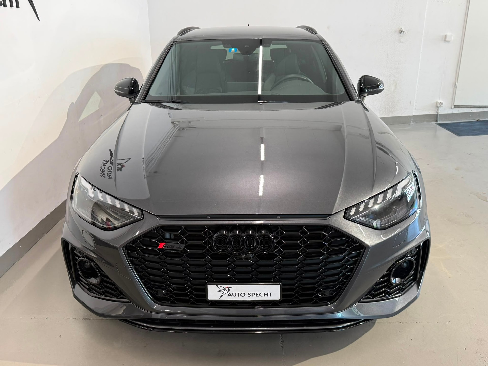 AUDI RS4 Avant quattro tiptronic-showroom-element-3