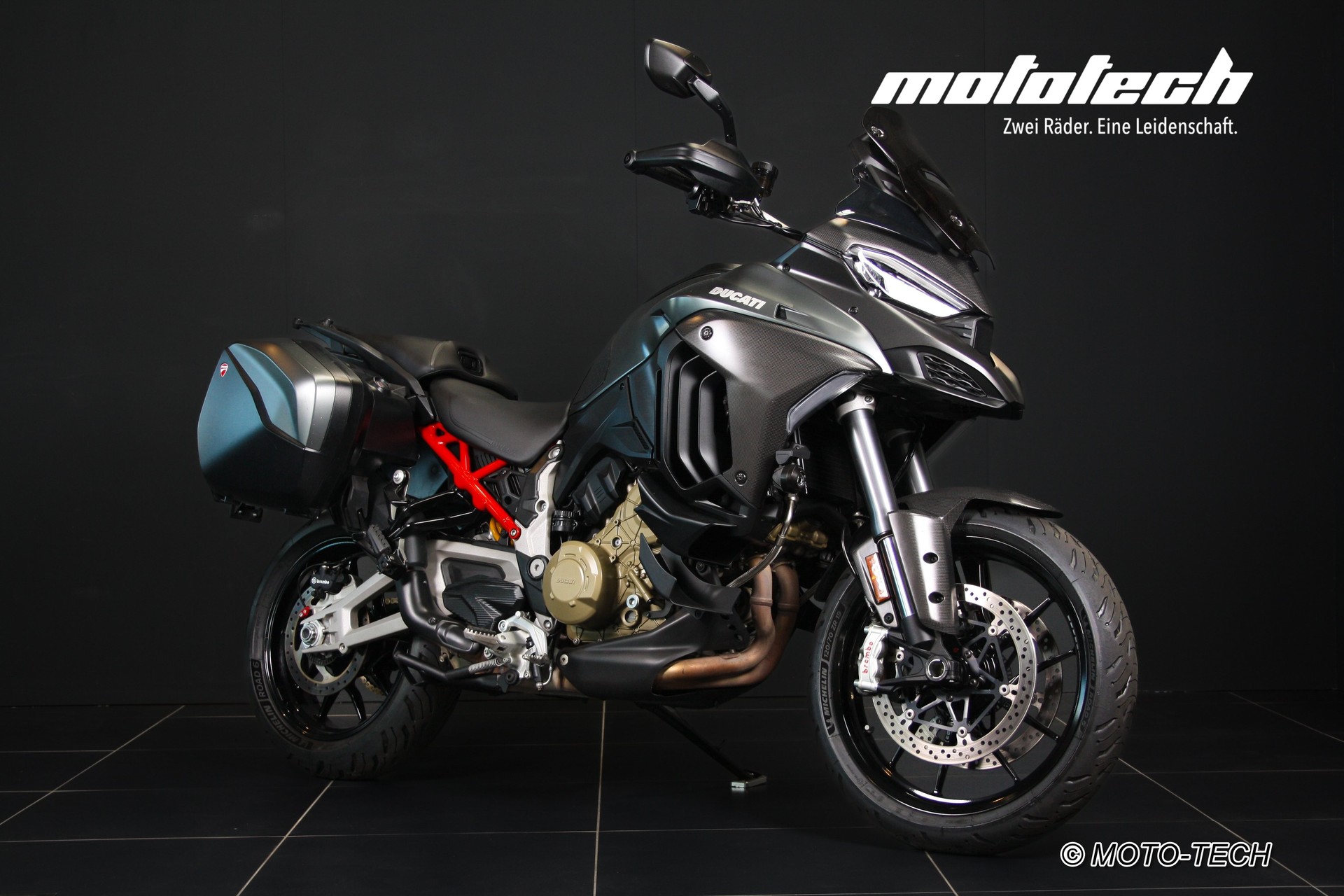 DUCATI Multistrada V4 S Radar CARBON-image-0