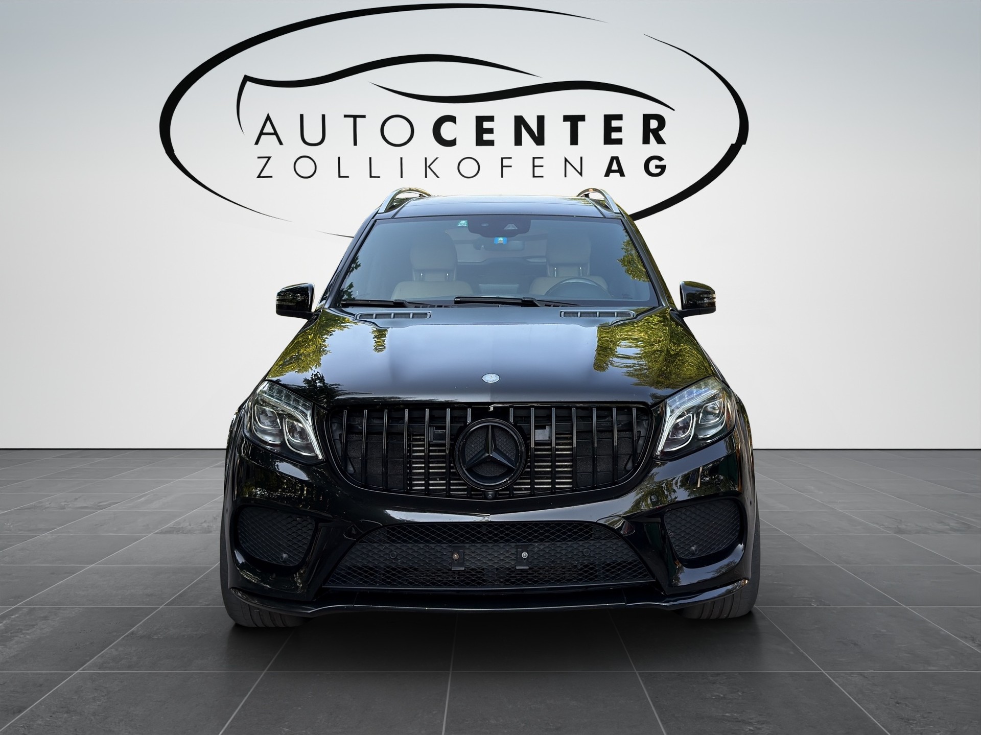 MERCEDES-BENZ GLS 350 d 4Matic 9G-TRONIC-showroom-element-2