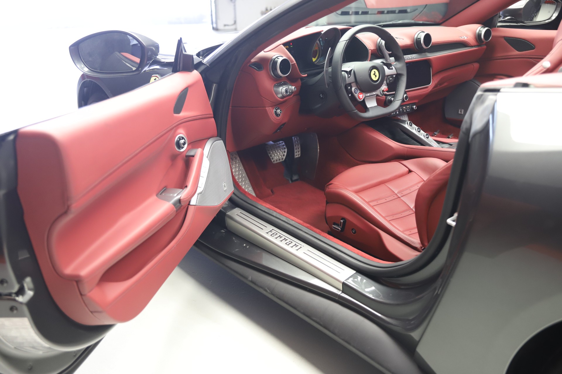 FERRARI Portofino 3.9 V8 T-image-6