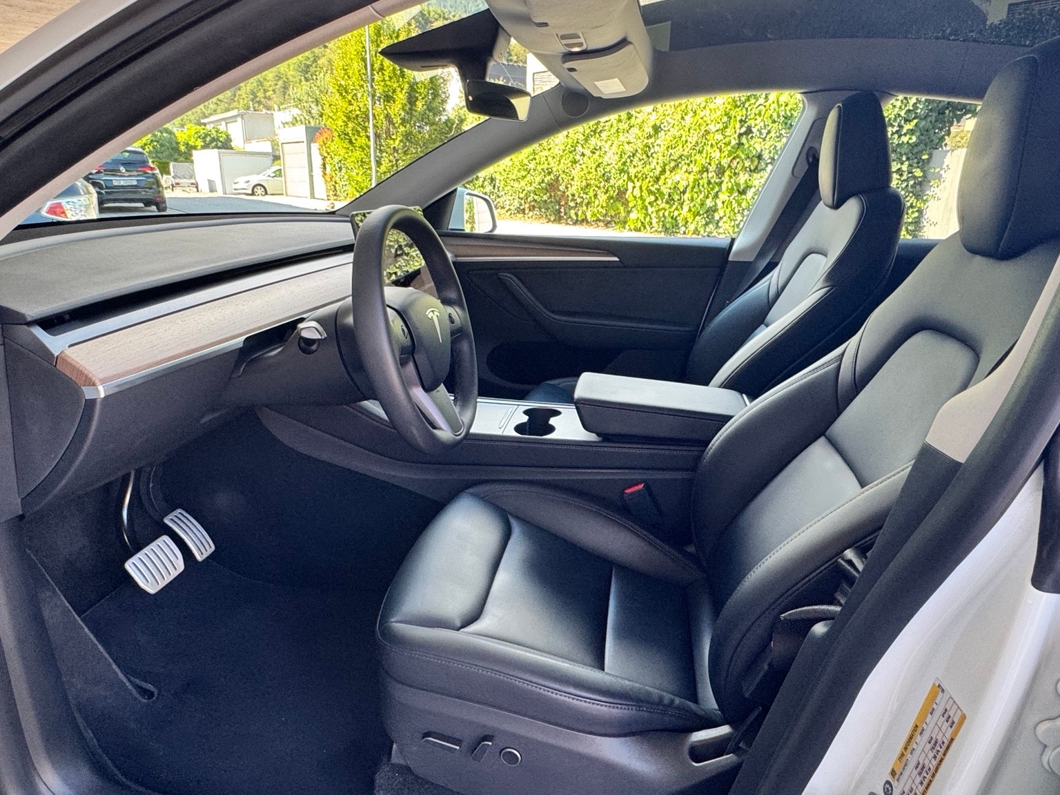 TESLA Performance D-image-11