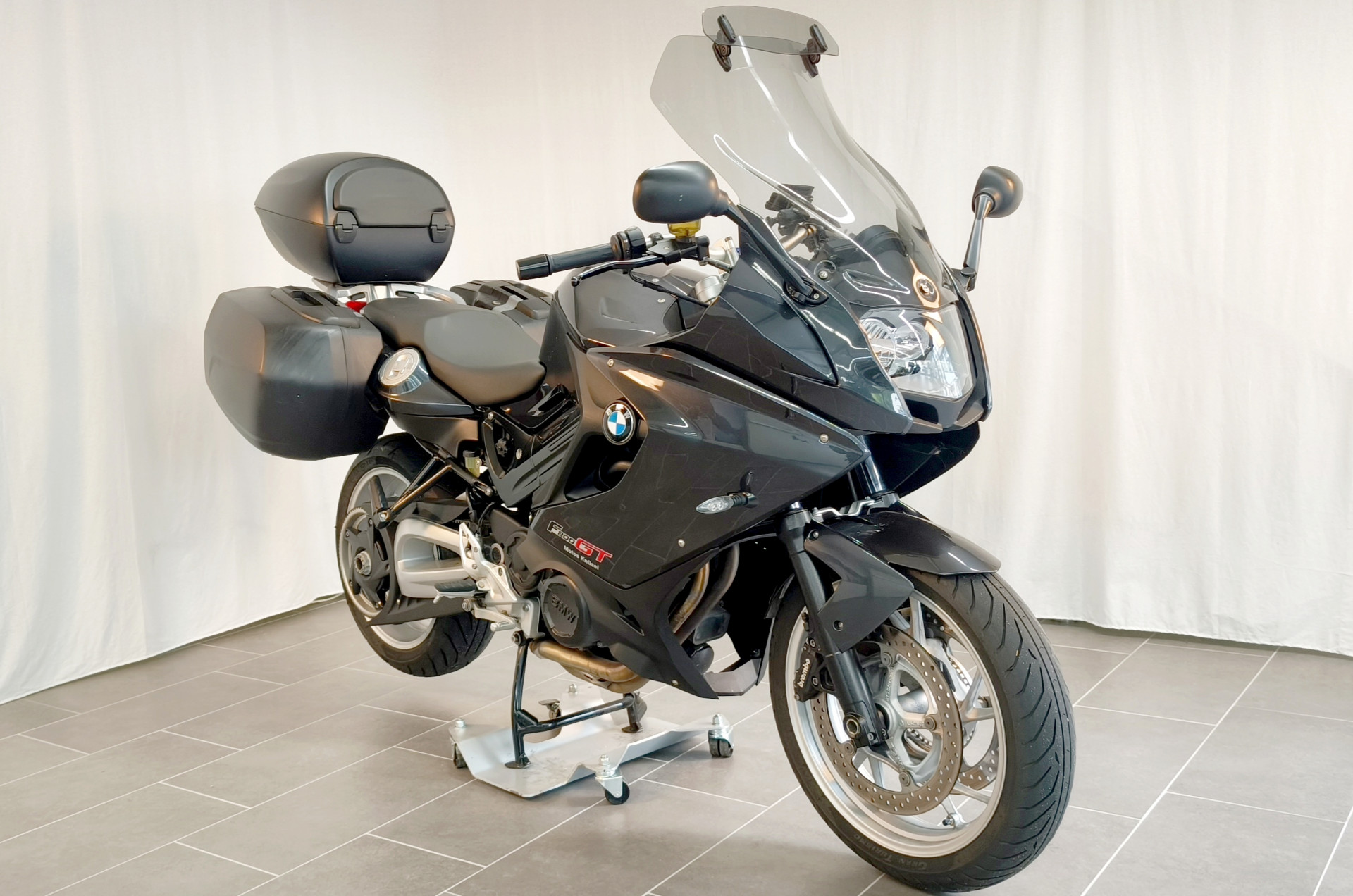 BMW F 800 GT-image-1