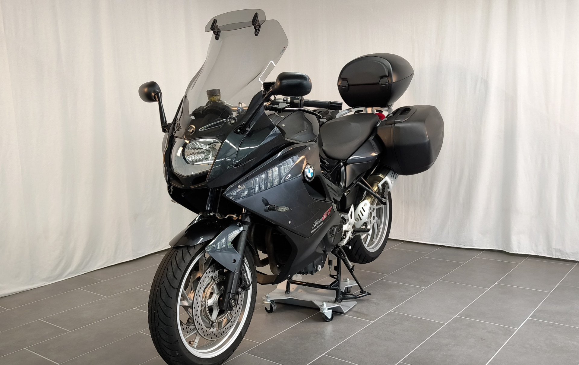 BMW F 800 GT-image-2