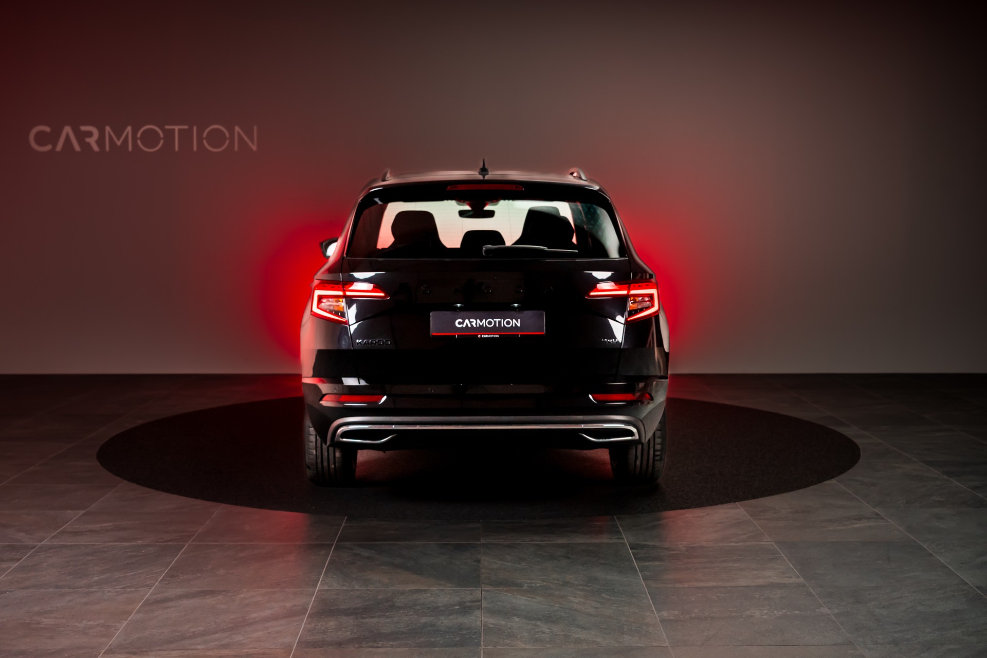 SKODA Karoq 2.0 TSI SportLine 4x4 DSG / Panoramadach / Parkassistent / Sitzheizung-image-5