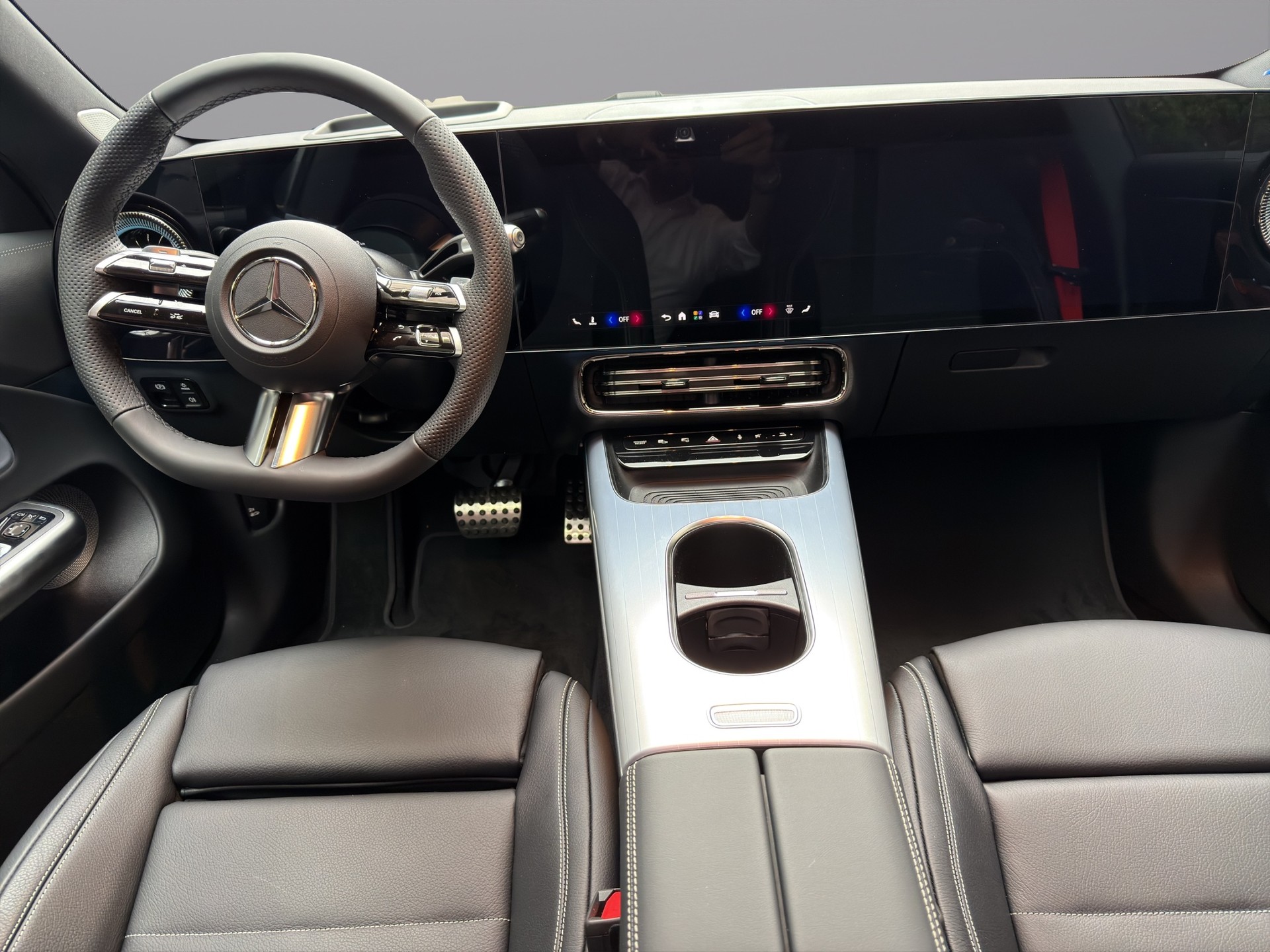 MERCEDES-BENZ CLA 220 8G-DCT 4Matic-image-9