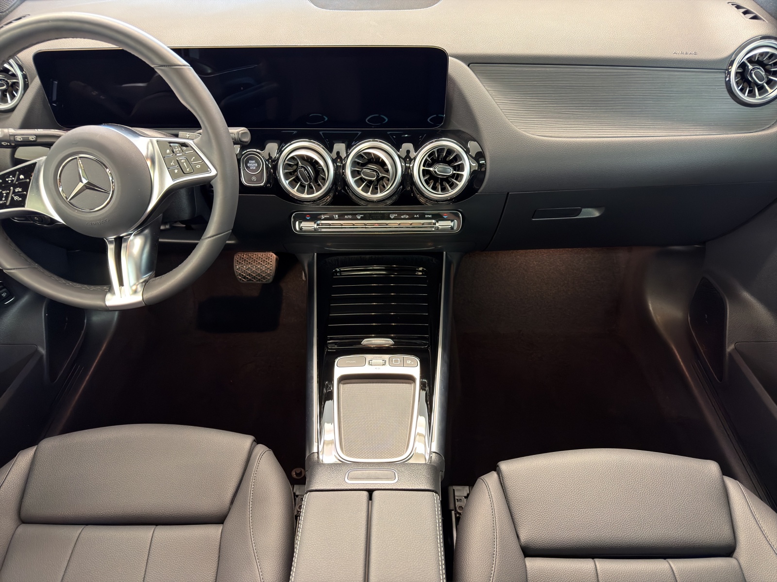 MERCEDES-BENZ GLA 220 4Matic 8G-DCT-image-8