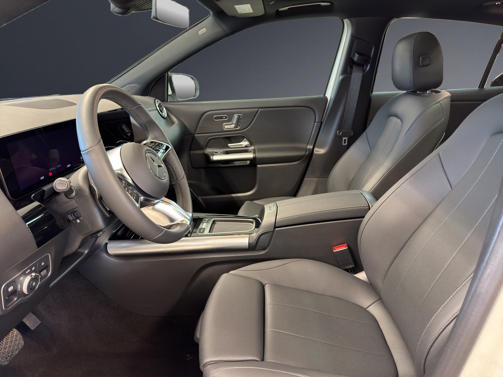 MERCEDES-BENZ GLA 220 4Matic 8G-DCT-image-5