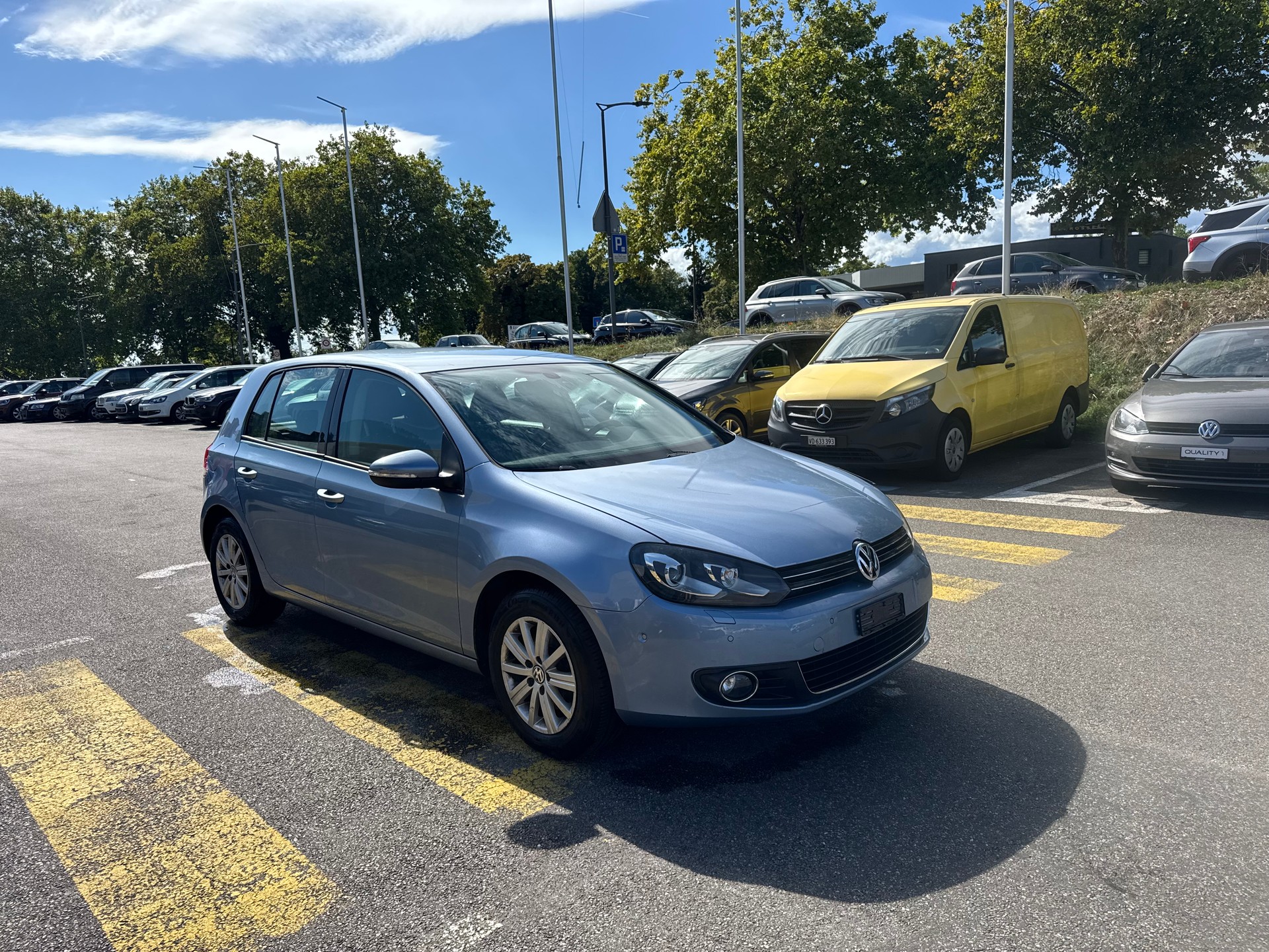 VW Golf 1.4 TSI Highline DSG-image-4