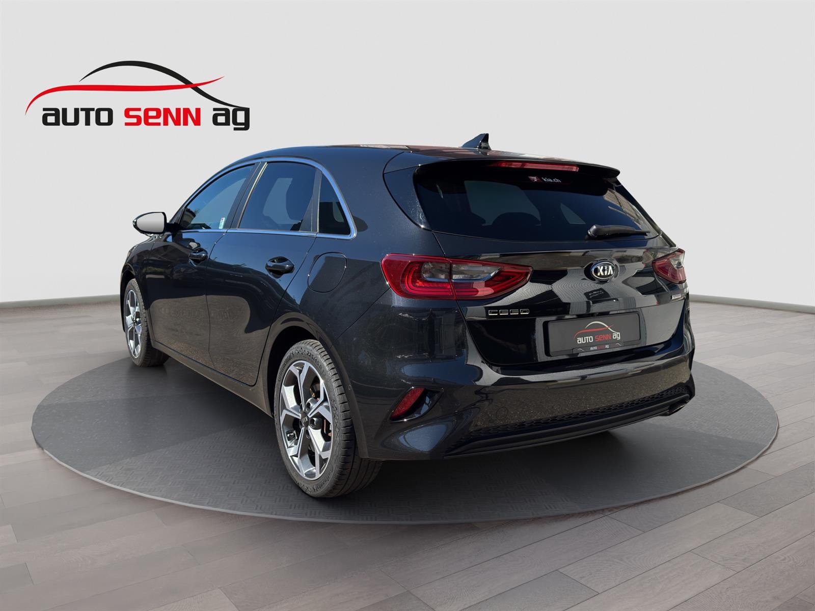KIA Ceed 1.4 T-GDi Style-showroom-element-2