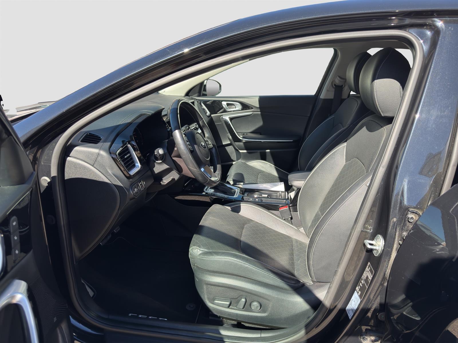 KIA Ceed 1.4 T-GDi Style-image-6