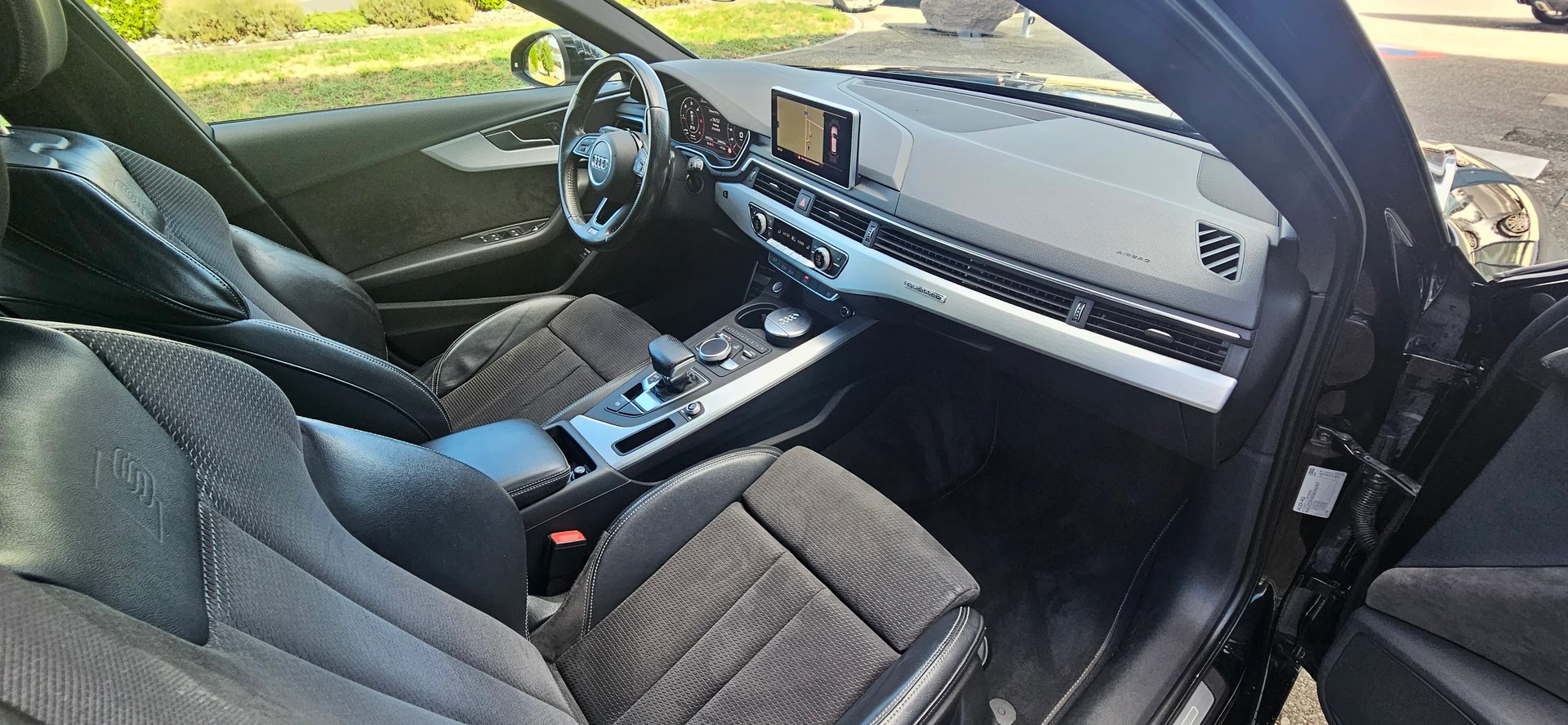 AUDI A4 Avant 2.0 TDI quattro S-tronic-image-9