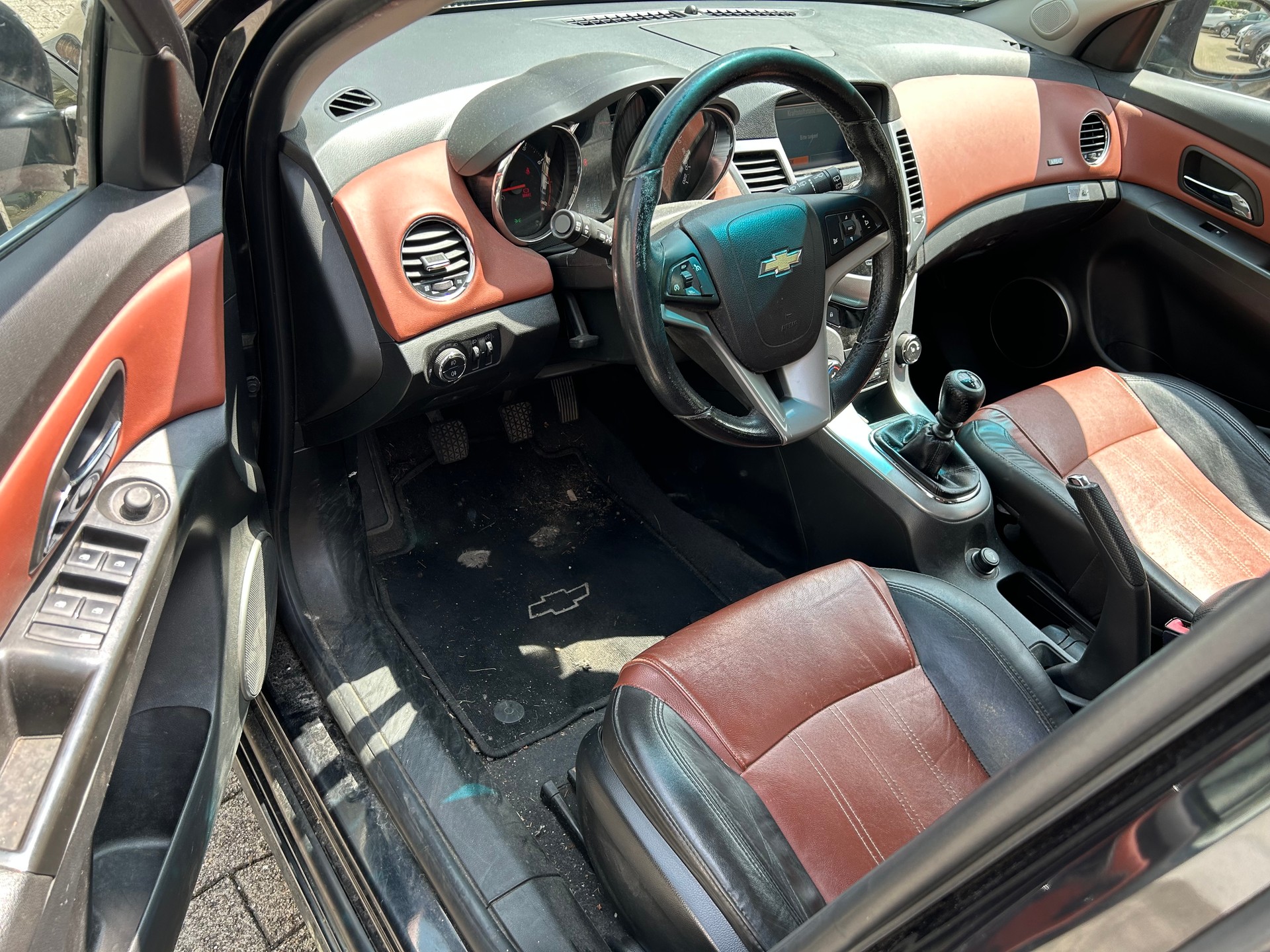 CHEVROLET Cruze 1.8 100 Anniversary-image-12
