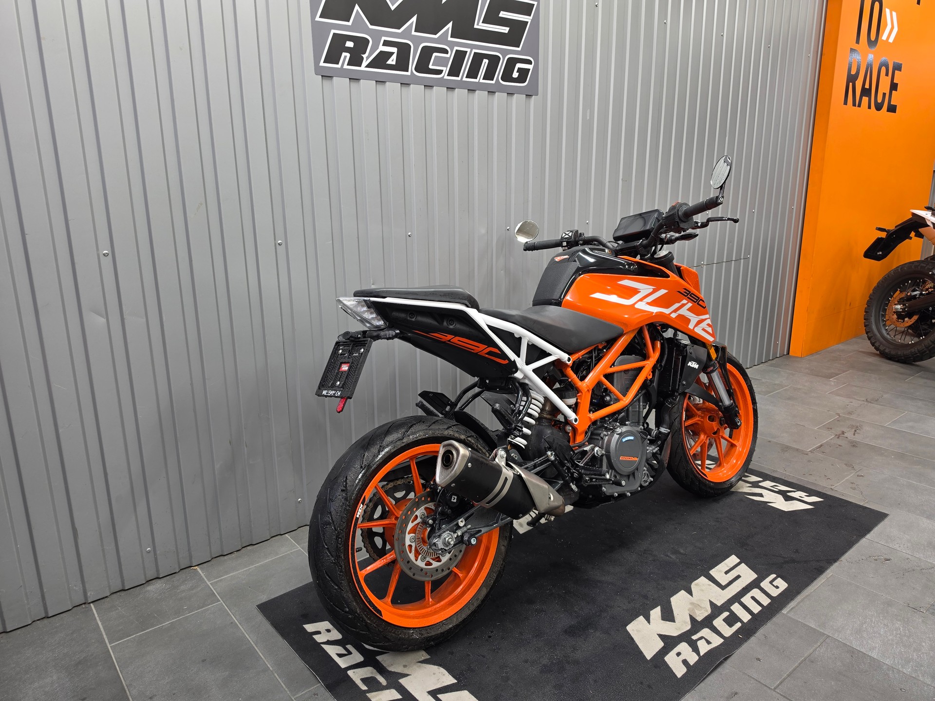 KTM 390 Duke ABS-image-4