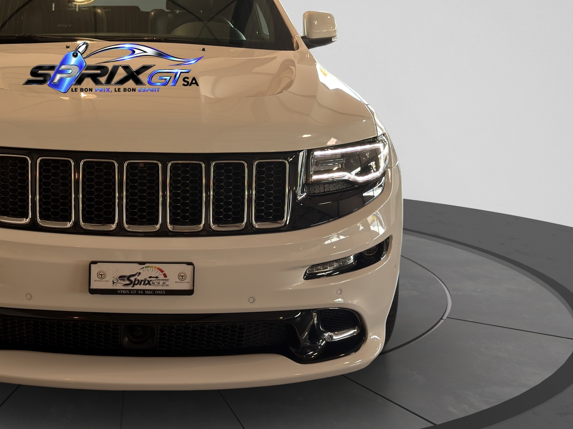JEEP Grand Cherokee 6.4 V8 HEMI SRT8 Automatic-image-10