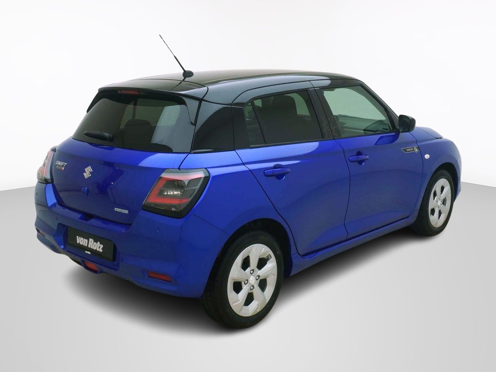 SUZUKI Swift 1.2 Sakura Hybrid-showroom-element-3