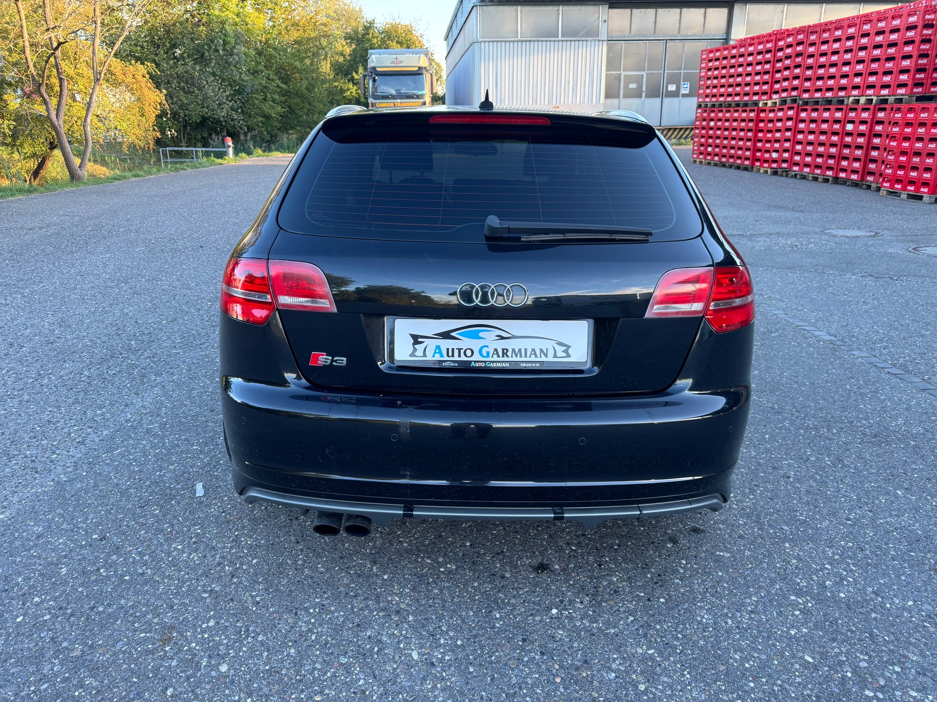 AUDI S3 Sportback 2.0 TFSI quattro-showroom-element-3