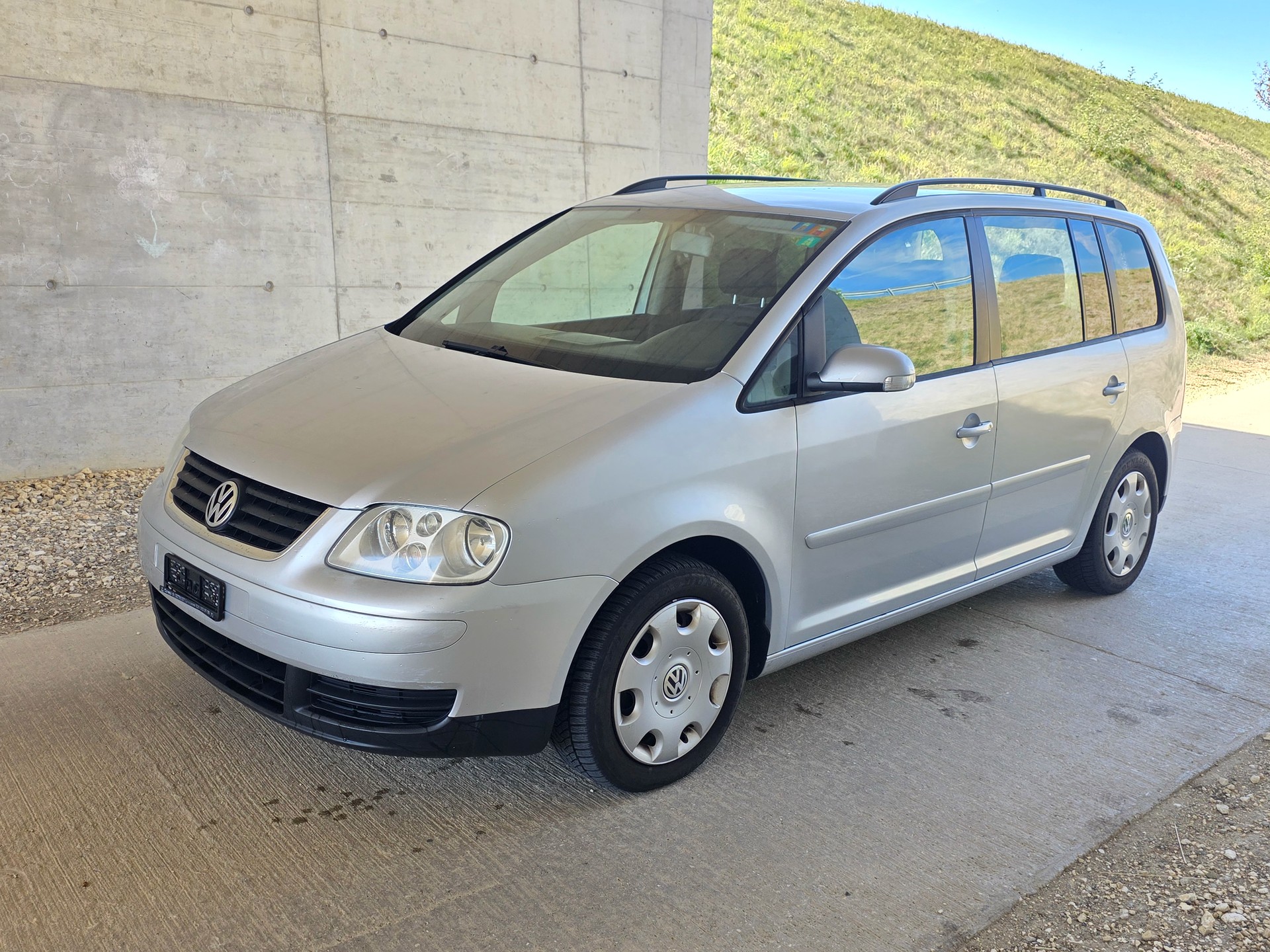 VW Touran 1.6 FSI Highline