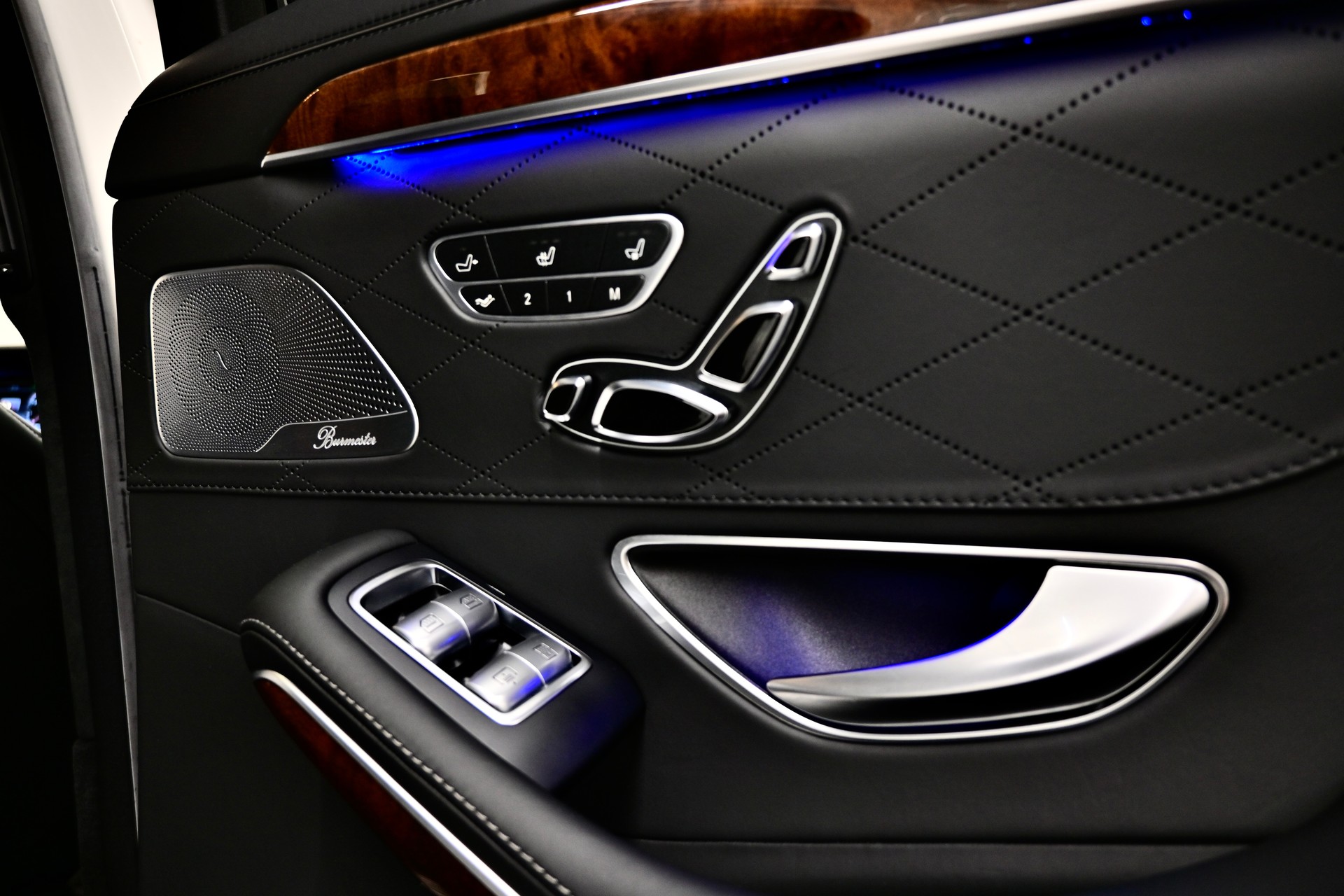 MERCEDES-BENZ S 63 AMG L 4Matic Speedshift MCT *CHAUFFEUR PAKET*-image-19