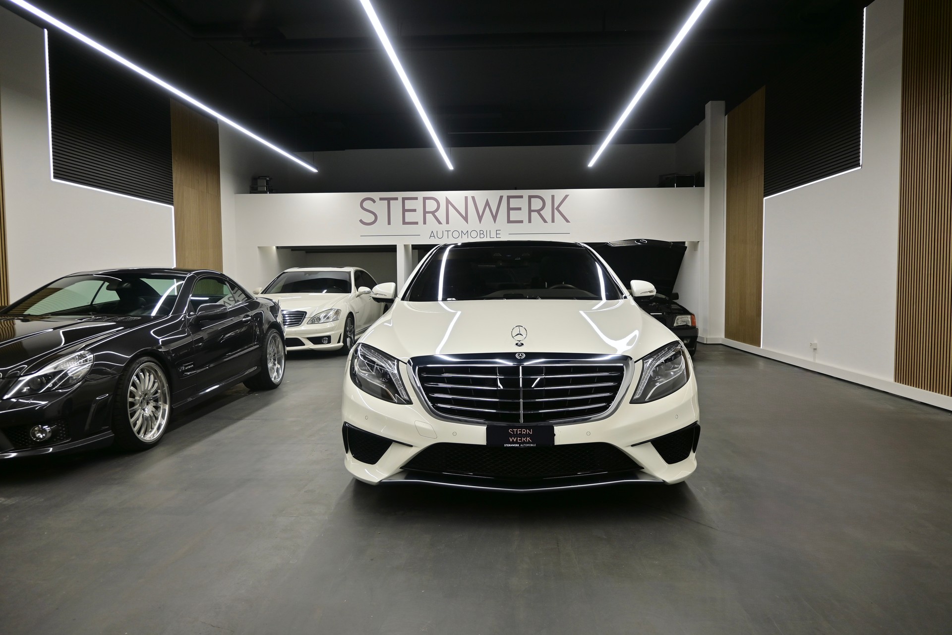 MERCEDES-BENZ S 63 AMG L 4Matic Speedshift MCT *CHAUFFEUR PAKET*-showroom-element-1