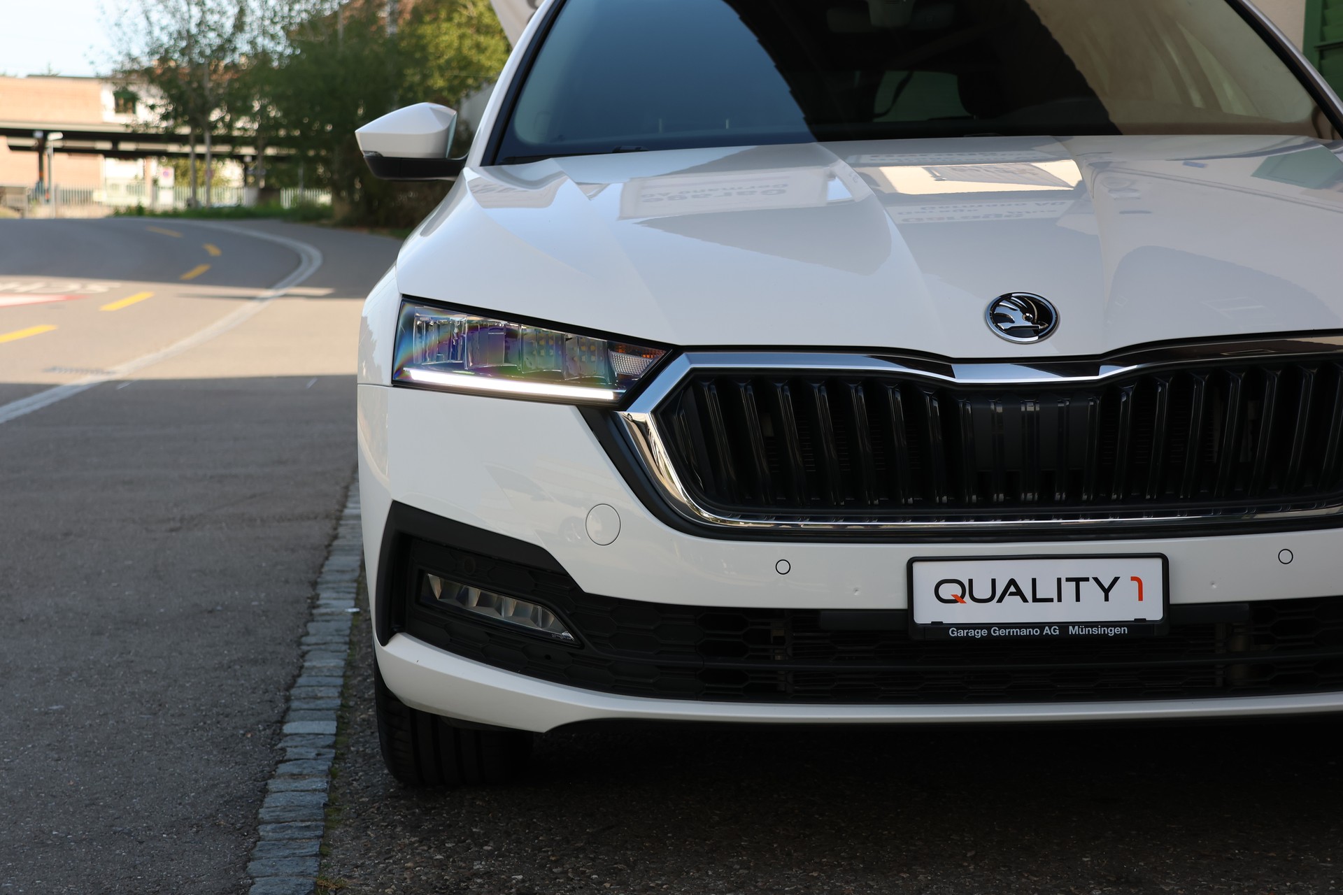 SKODA Octavia Combi 2.0 TDI DSG Ambition 4x4-showroom-element-2