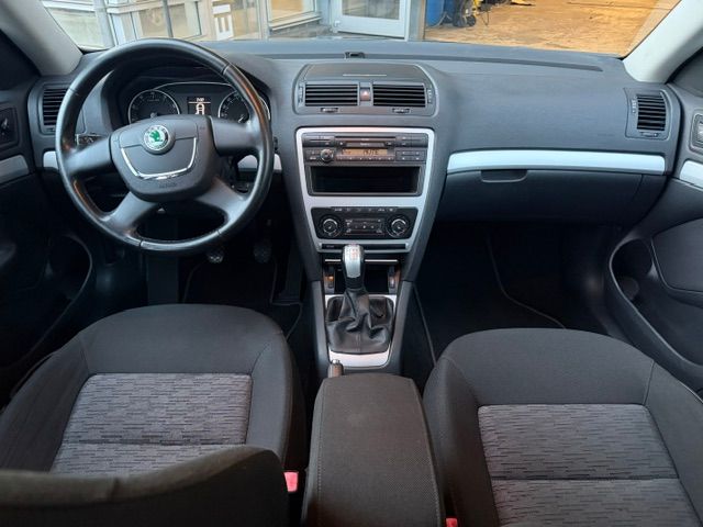 SKODA Octavia Combi 1.8 TSI Adventure 4x4-image-7