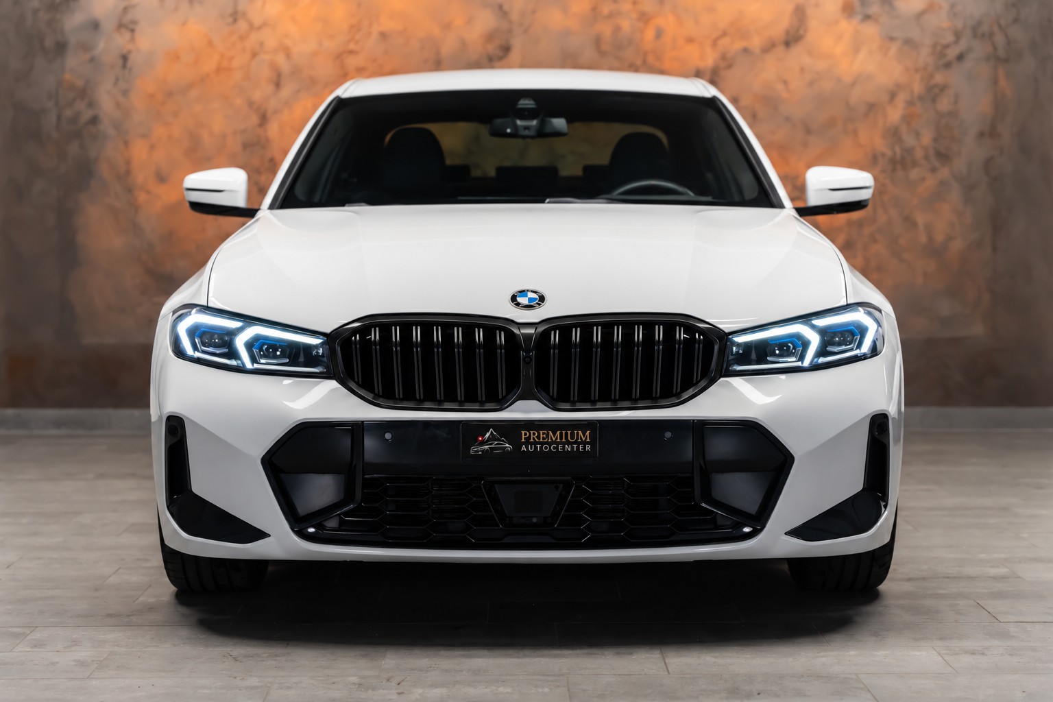 BMW 330i xDrive Steptronic M Sport Pro *Facelift*Leder*Head-Up*360°Kamera*-showroom-element-3