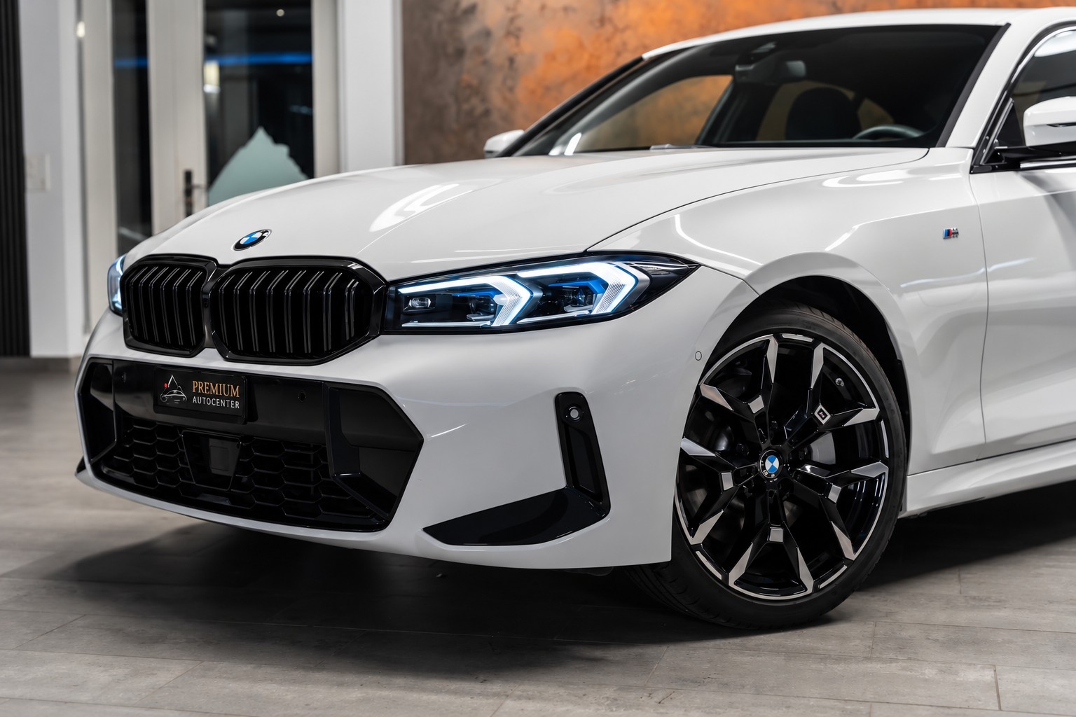 BMW 330i xDrive Steptronic M Sport Pro *Facelift*Leder*Head-Up*360°Kamera*-showroom-element-1