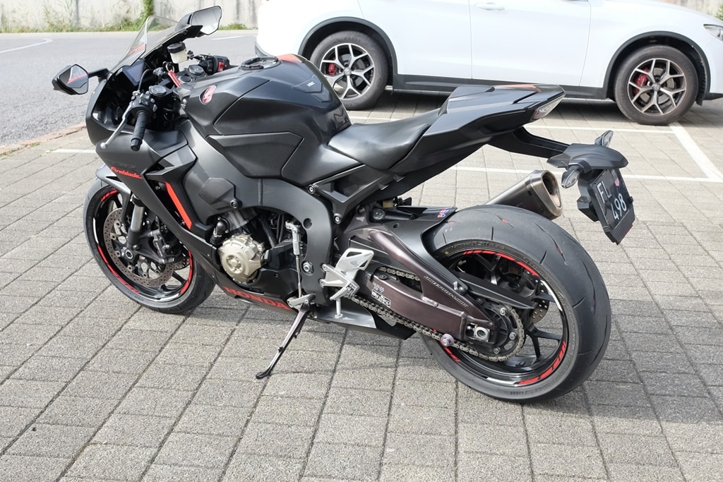 HONDA CBR 1000 RA Fireblade ABS-image-1