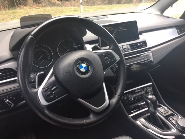 BMW 220d xDrive Gran Tourer Sport Line Steptronic-image-6