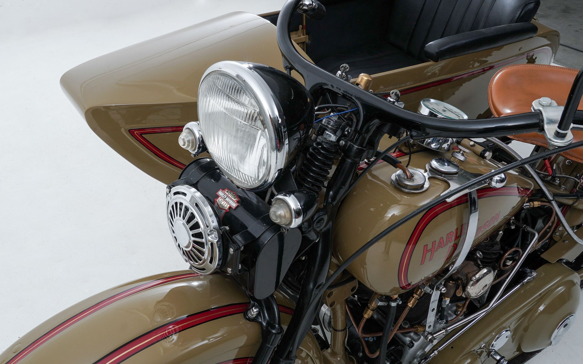 HARLEY-DAVIDSON-image-7