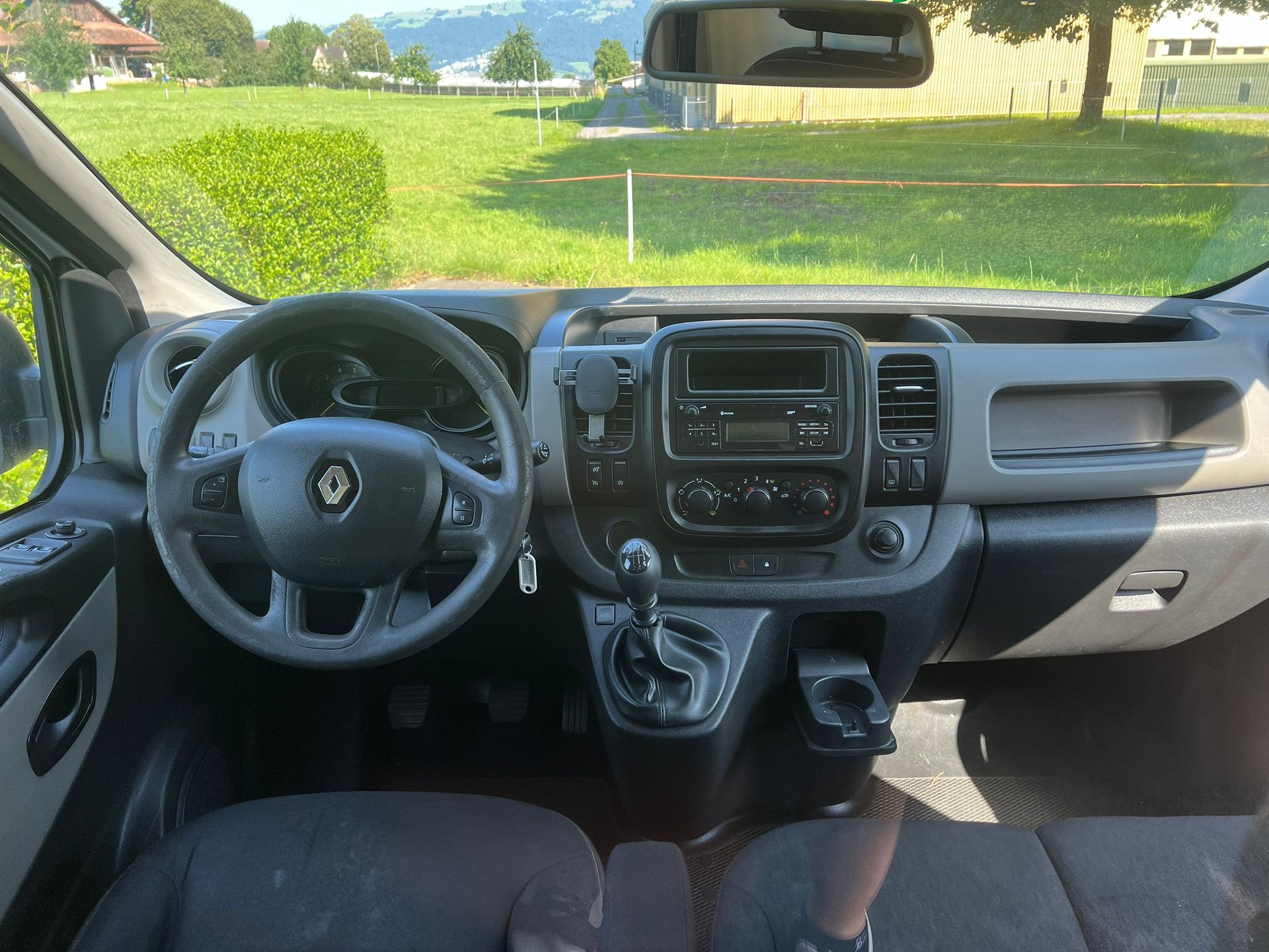 RENAULT Trafic 1.6 ENERGY TwinT. dCi120 2.9t Business L2H1-image-12