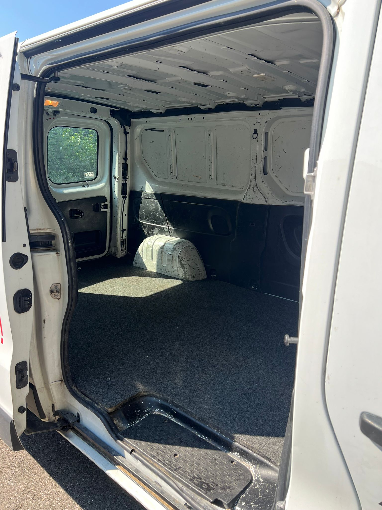 RENAULT Trafic 1.6 ENERGY TwinT. dCi120 2.9t Business L2H1-image-11