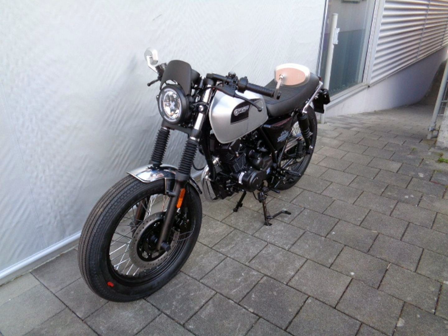BRIXTON Cromwell 125 ABS-image-3