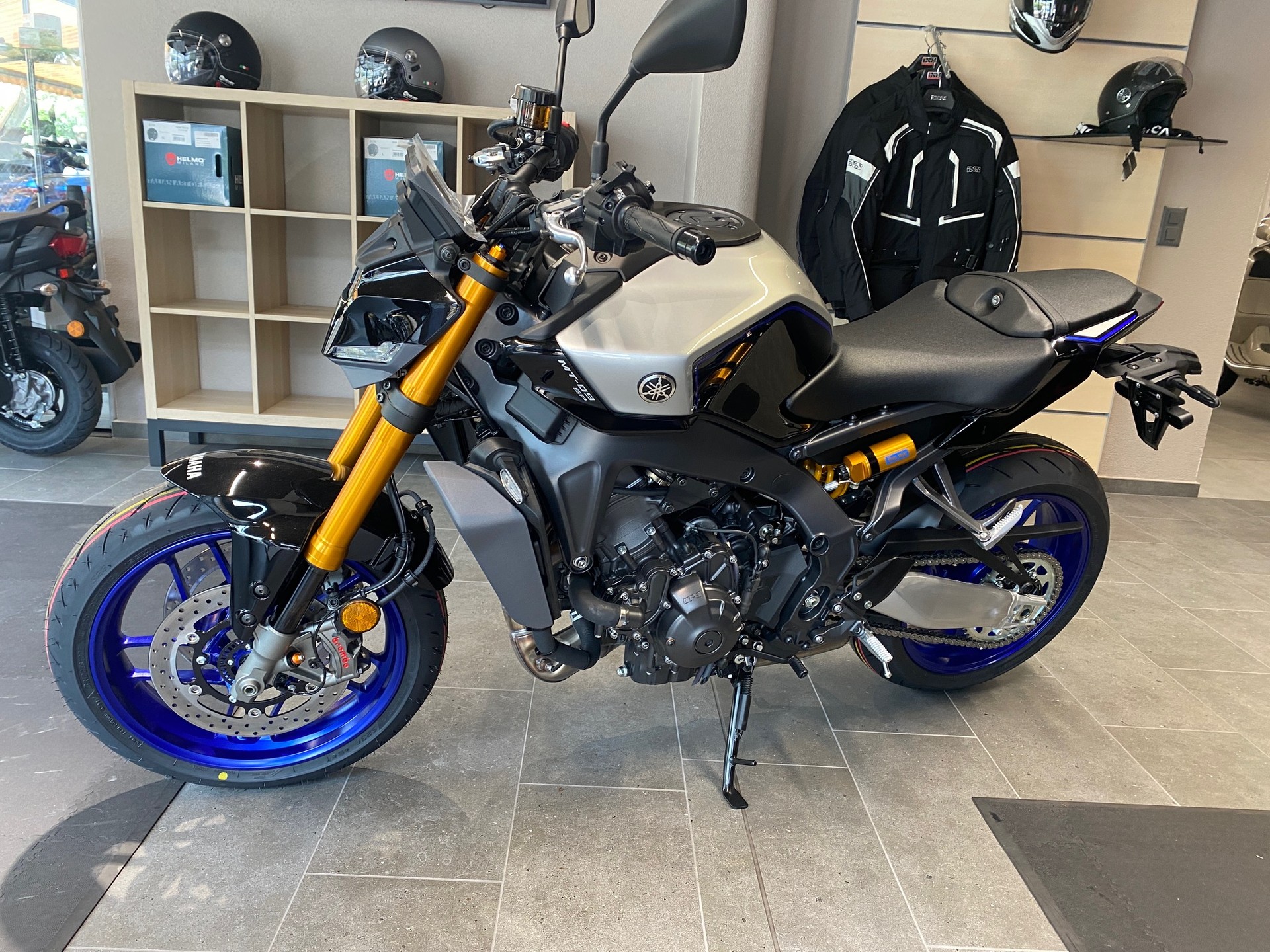 YAMAHA MT-09 SP-image-3